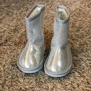 Size 4t toddler boots